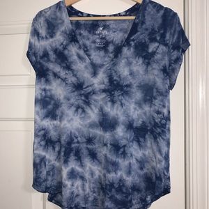 American Eagle blue and white tie dye t-shirt.